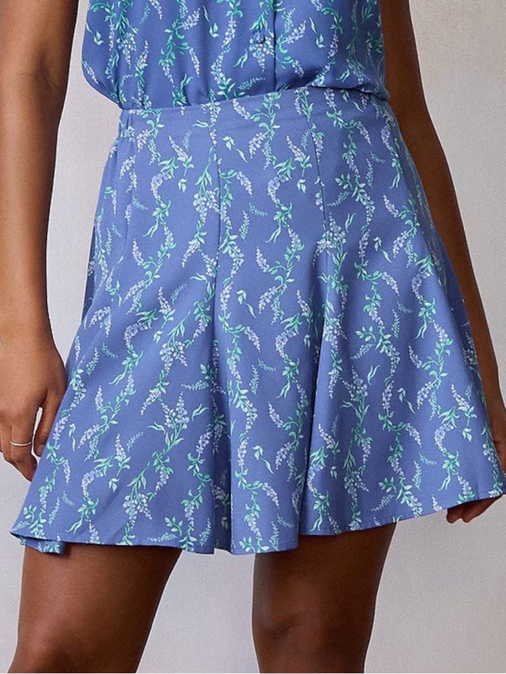 NWT Lauren Conrad Periwinkle Floral mini  Skirt